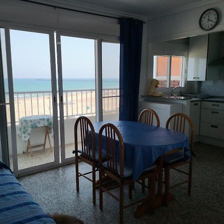 1Ere Soleil Levant Puerto de Sagunto Bagian luar foto